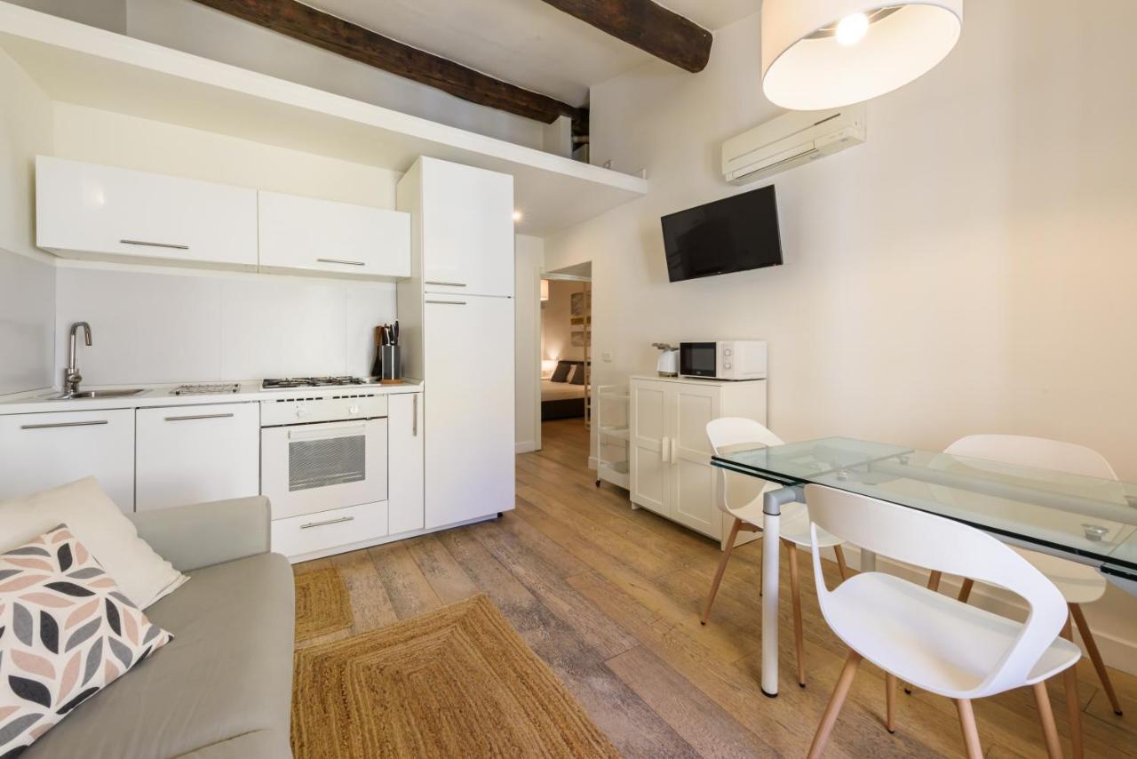 Novella Contemporary Apartment By Mmega Floransa Dış mekan fotoğraf